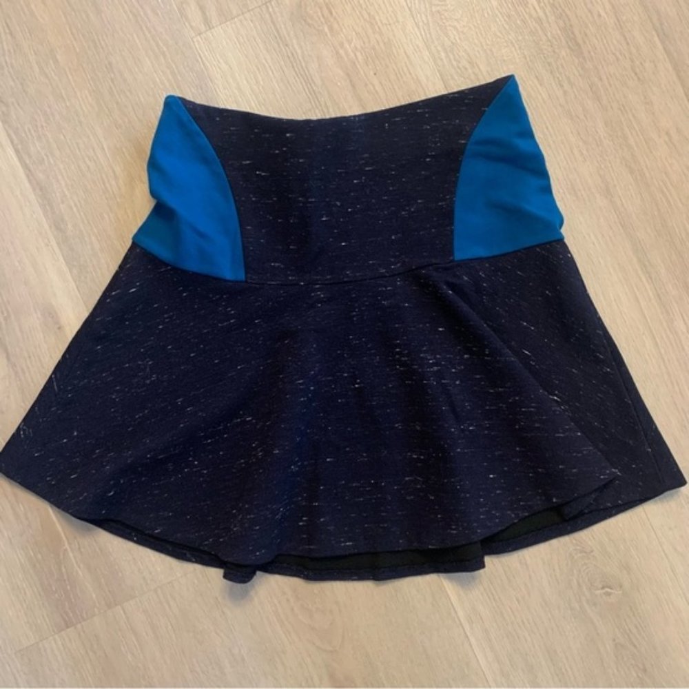 Wilfred Aritzia skater flare two-tone blue mini skirt